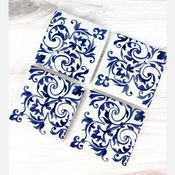 🆕️ Set of 4 White & Blue Coasters